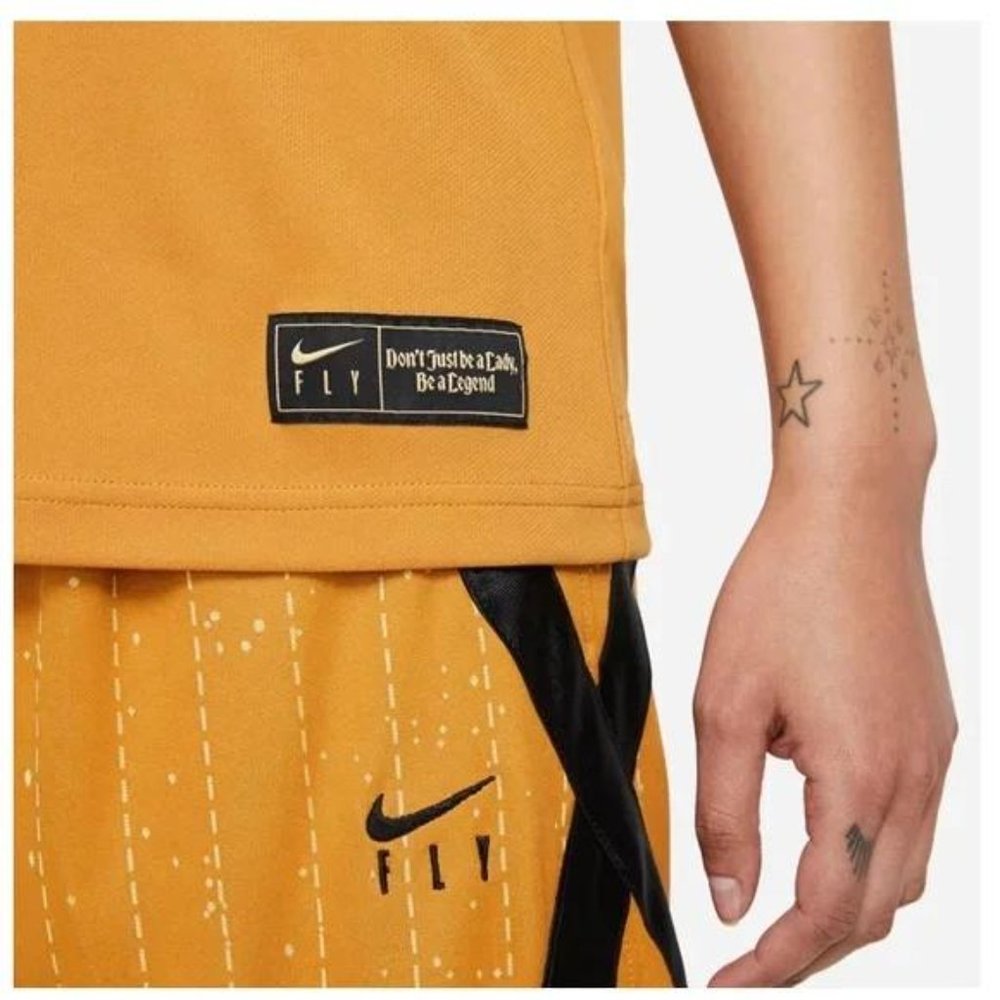 NWT Nike Women's Dri-FIT Swoosh Fly Basketball Jersey - Picture 4 of 5